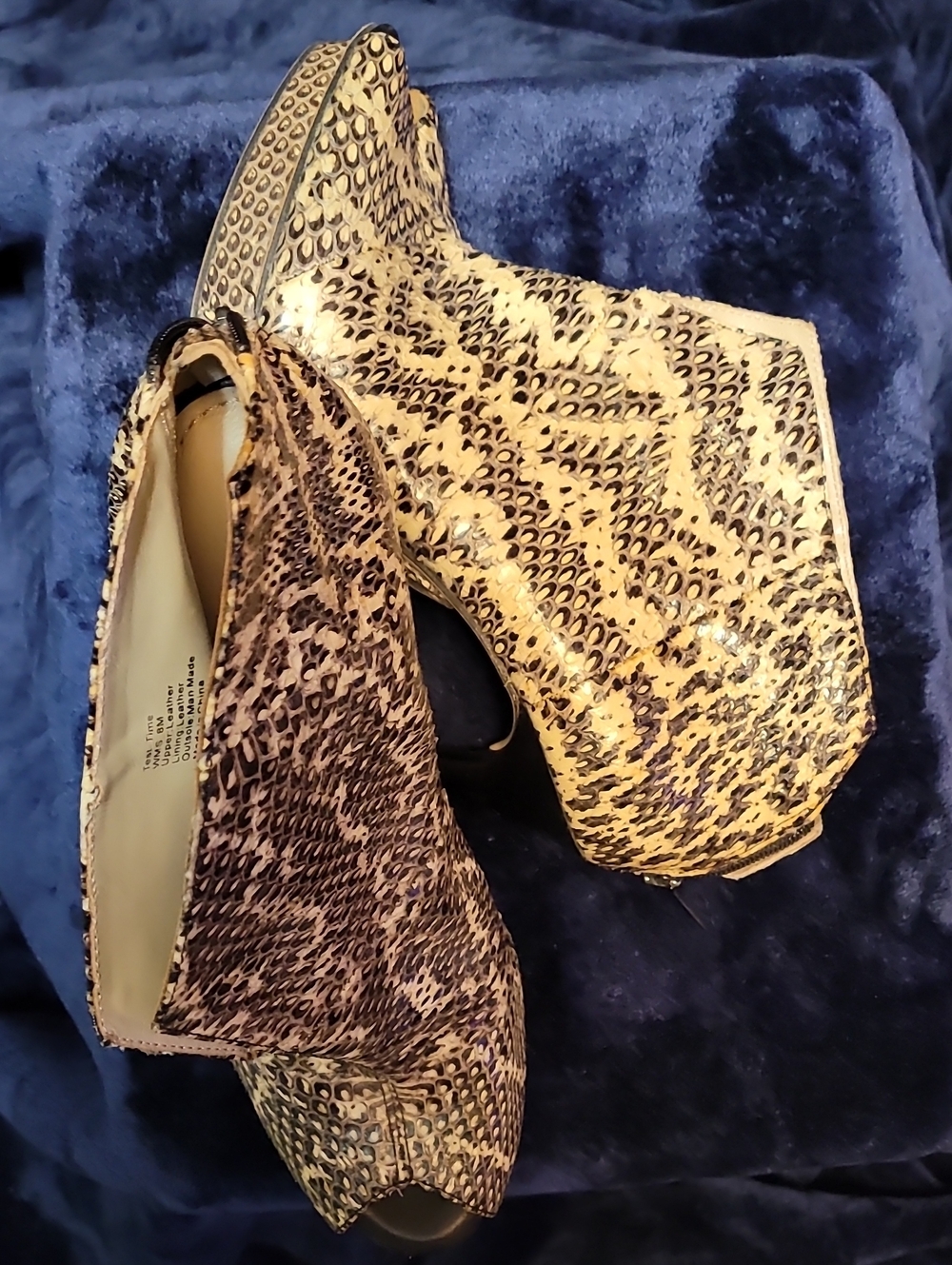 Kenneth Cole New York Yellow & Brown Snakeskin Peep-Toe Platform Booties
